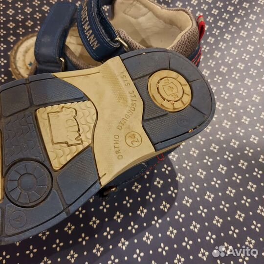 Сандалии детские