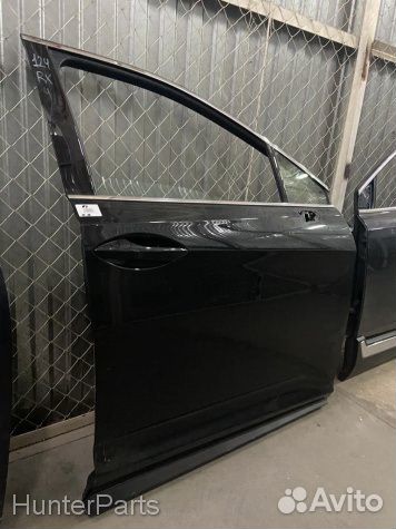 Передняя правая дверь Lexus RX