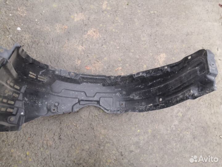 Подкрылок передний левый Toyota Caldina AT246