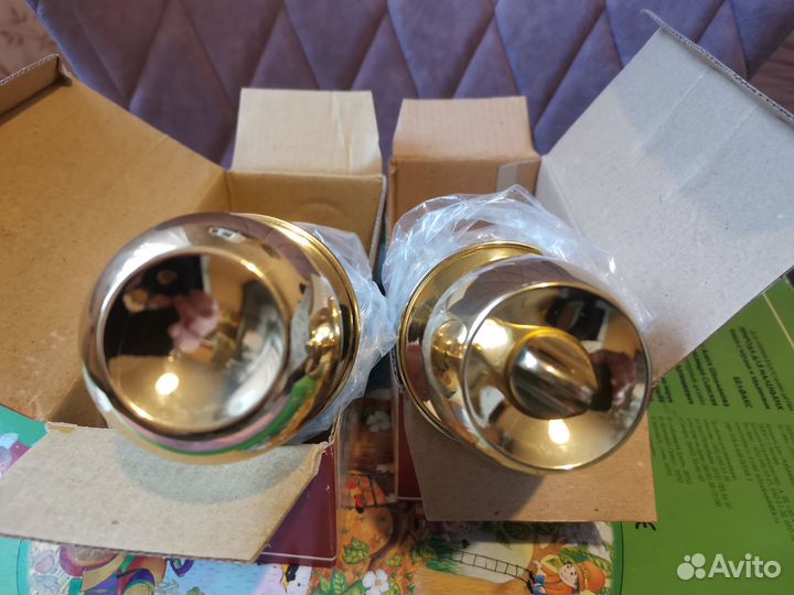 Дверные ручки золото