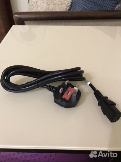 Кабель питания к компьютеру
