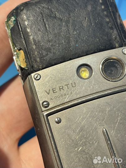 Vertu Ascent Ti, 4 ГБ