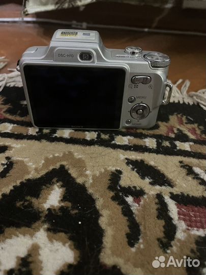 Компактный фотоаппарат sony DSC-H10