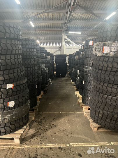 Грузовая шина 295/75R22.5 на Урал 63701К-392