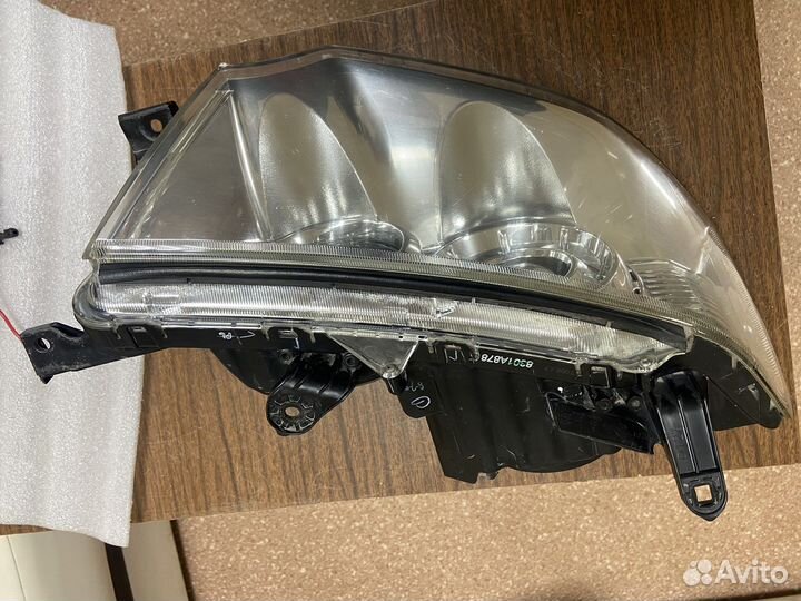 Фара правая Mitsubishi Pajero Sport 2 KH 08-15г