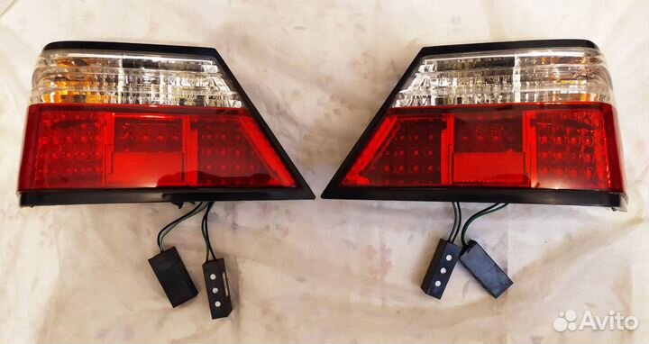 Светодиодные задние фонари Mercedes Benz W124