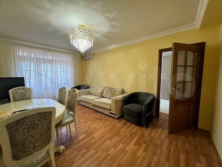 4-к. квартира, 90 м², 5/5 эт.