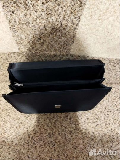 Портфель для ноутбука