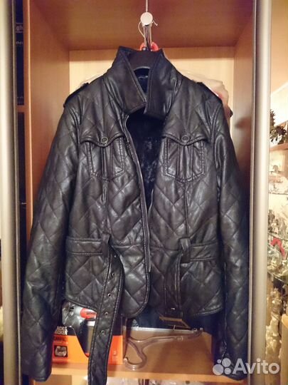 Куртка короткая из экокожи и подкладкой из плюша