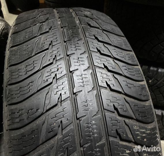 Nokian Tyres WR SUV 3 235/50 R19