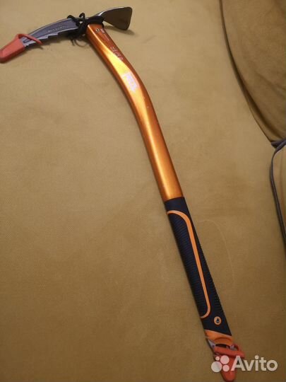 Технический ледоруб для альпинизма petzl