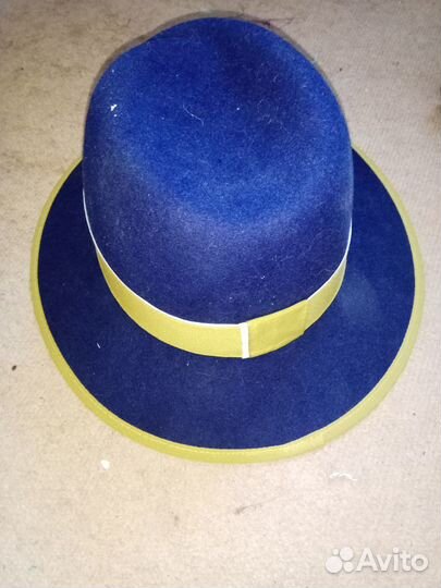 Новая шляпа фирмы Бенетон