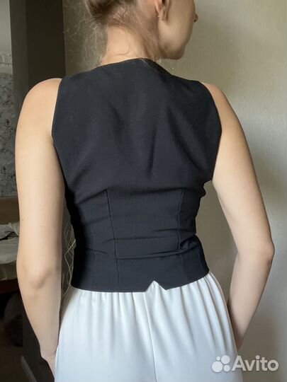 Жилетка костюмная