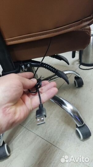 Кресло офисное с массажем