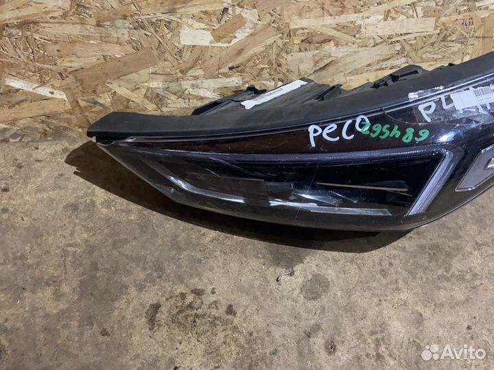 Передняя левая фара Hyundai Tucson 3