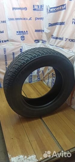 Bridgestone Ice Cruiser 7000 225/65 R17 106T