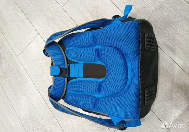 Школьный рюкзак