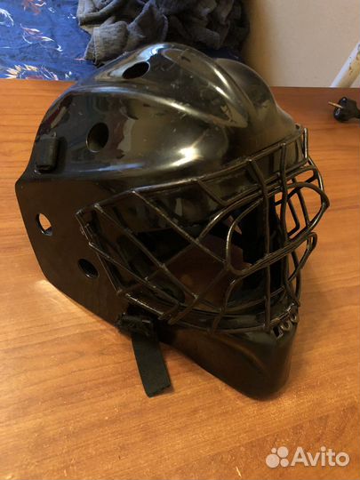 Вратарский хоккейный шлем sr