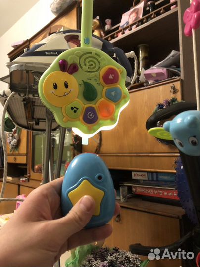 Музыкальный мобиль на кроватку