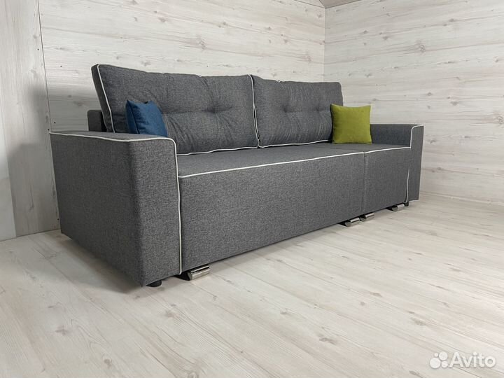 Большой угловой диван на пружинном блоке