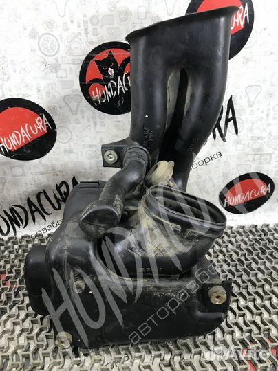 Резонатор воздушного фильтра Honda Prelude