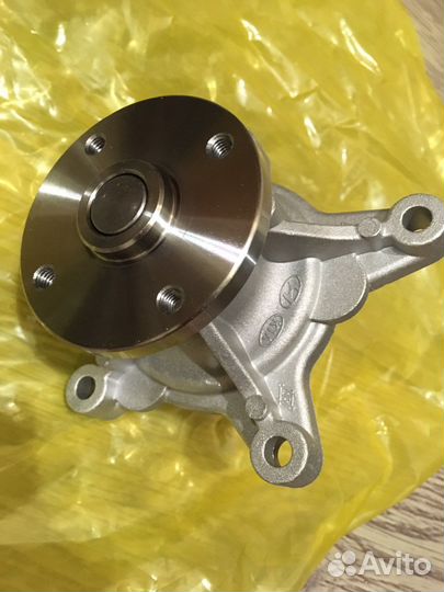 Помпа hyundai/KIA 251002B700