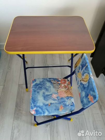 Детский стол и стул