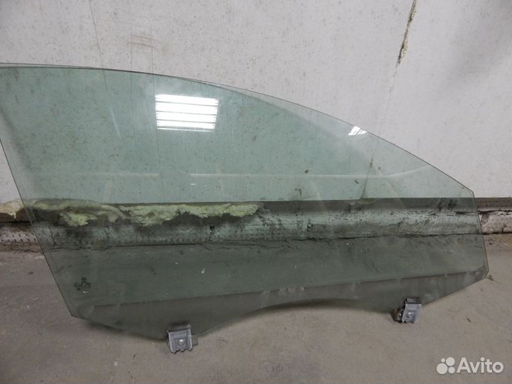 Продам стекло на фольксваген пассат в6