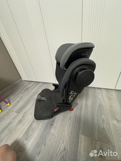 Автомобильное кресло britax romer