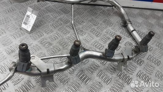 Топливная рампа бензиновая BMW X5 E53 (89K18TJ01)