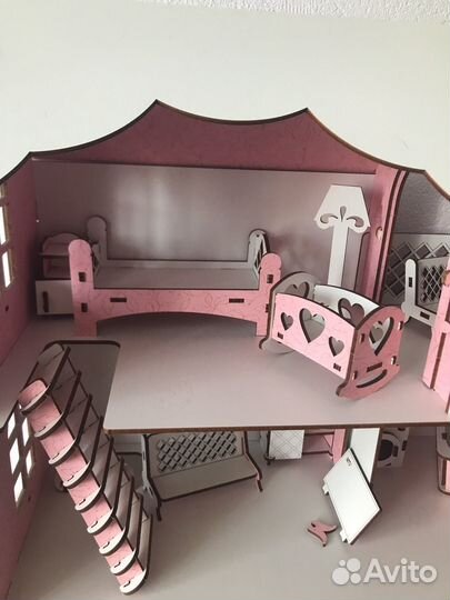 Домик кукольный