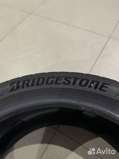 Bridgestone Potenza Sport 285/35 R20