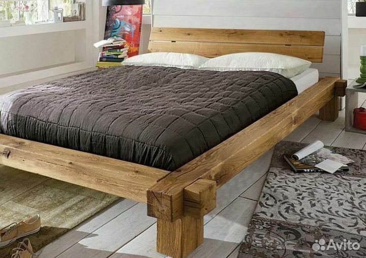 Кровать из массива