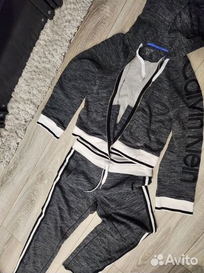 Спортивный костюм женский calvin klein