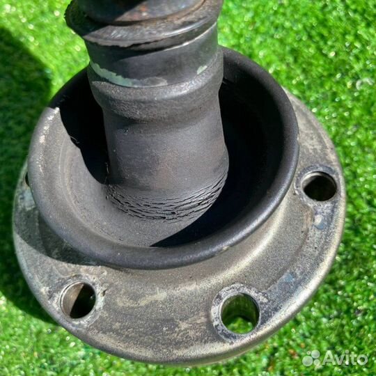 Карданный вал Suzuki Escudo/ Grand Vitara TD54W