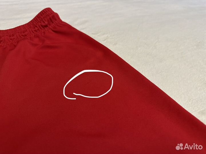 Спортивные шорты Nike (S)