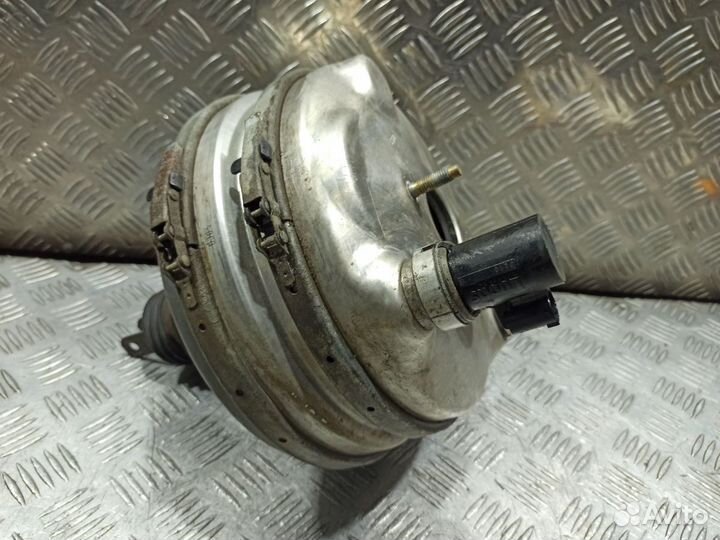 Усилитель тормозов вакуумный MB W220 (98-05) б\у