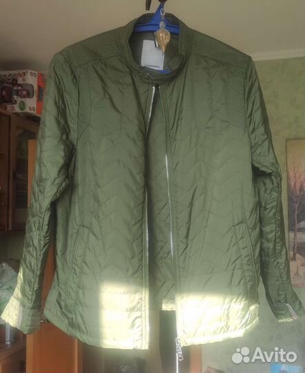 Куртка, ветровка