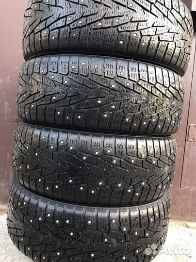 Nokian Tyres Hakkapeliitta 7 SUV 235/60 R17