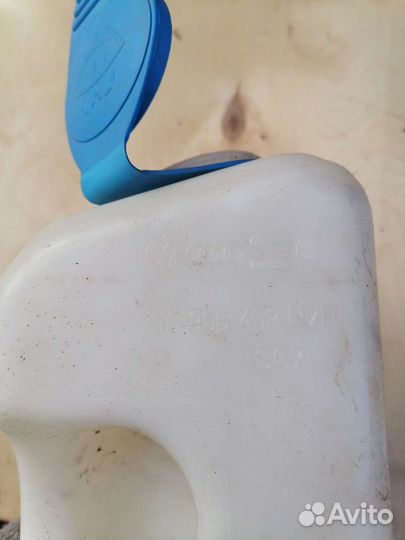 Бачок омывателя Шкода а4 1j0955453n