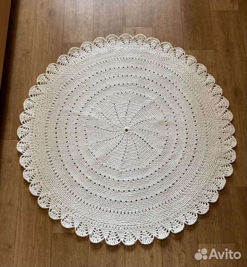 Коврик на пол круглый ручной вязки 110 см диаметр
