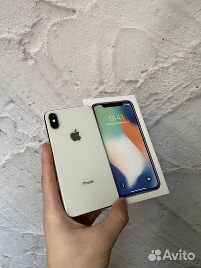 iPhone X, 64 ГБ