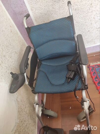 Инвалидная коляска с электроприводом
