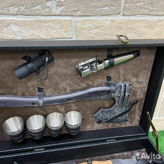 Подарочный шашлычный набор №19 с шампурами