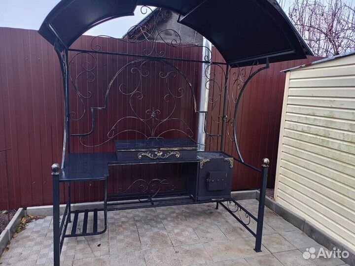 Мангал с печью и столиком