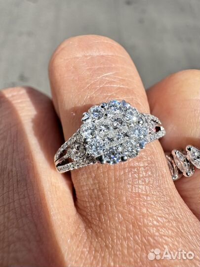 Кольцо с бриллиантами 750