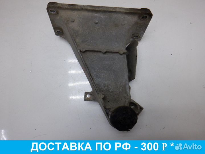 Кронштейн двигателя BMW 5 E39