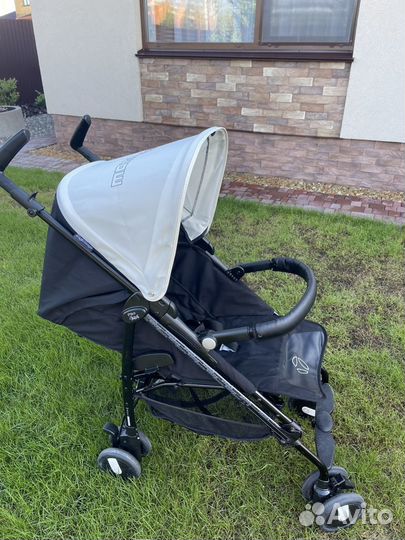 Коляска Peg Perego Pliko Mini momo design bianco