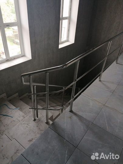 Поручни из нержавеющей стали