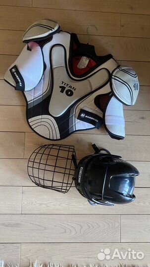 Вратарский нагрудник sr l и каска